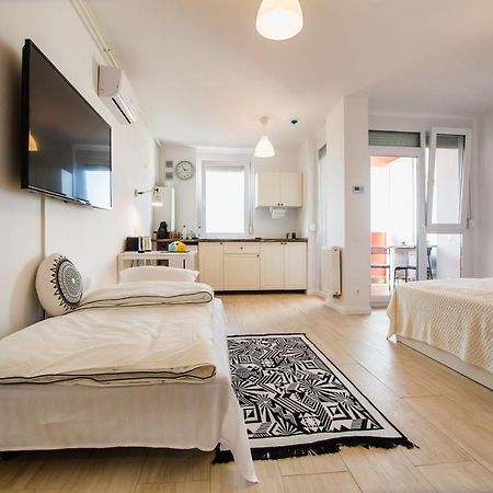 Apartament Fresh Studio In Central Oradea Zewnętrze zdjęcie