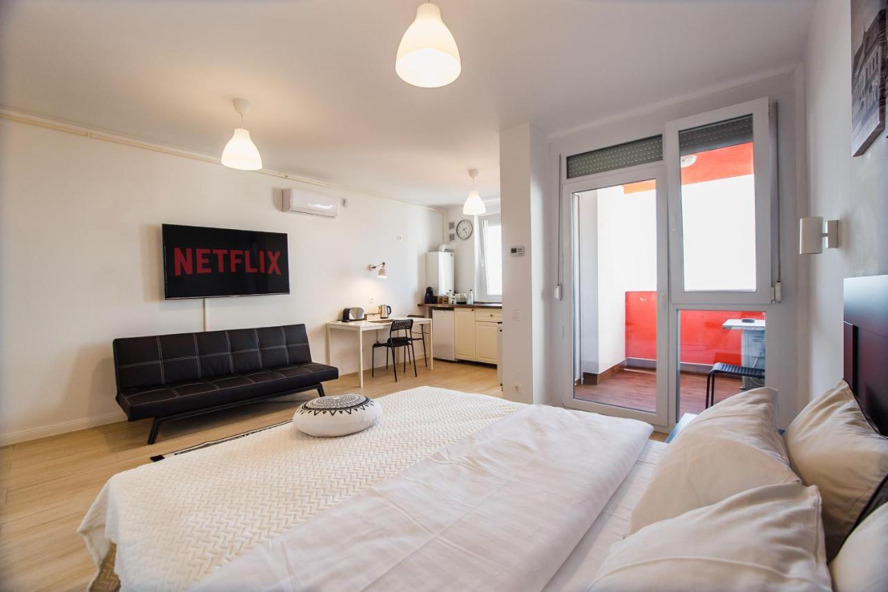Apartament Fresh Studio In Central Oradea Zewnętrze zdjęcie